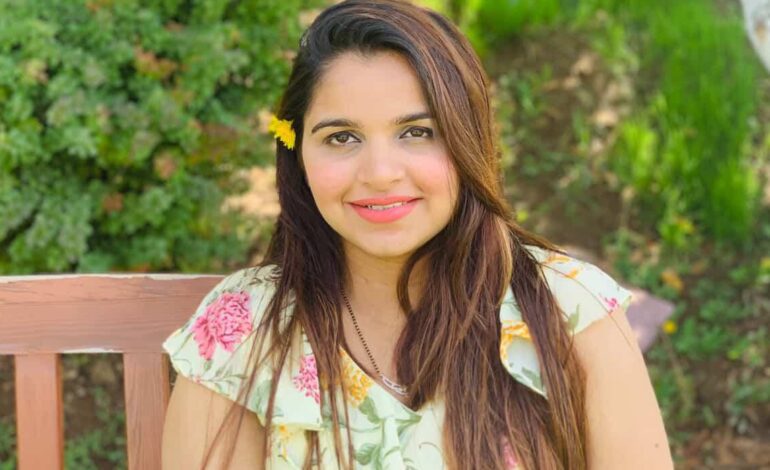  Jyotsana Chaudhary — Guiding Souls Through Tarot and Astrology
